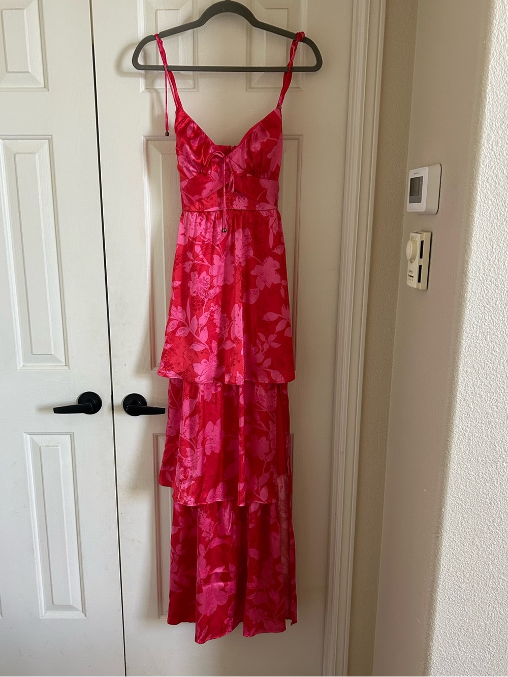 Women's Red Floral Tiered Satin Maxi Dress